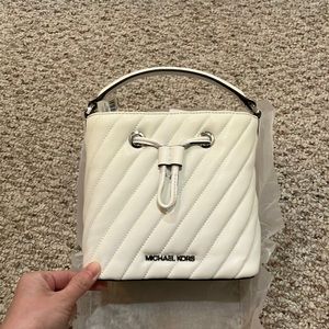 Michael Kors Small Suri 35T0SU2C0U Quilted Crossbody Bag